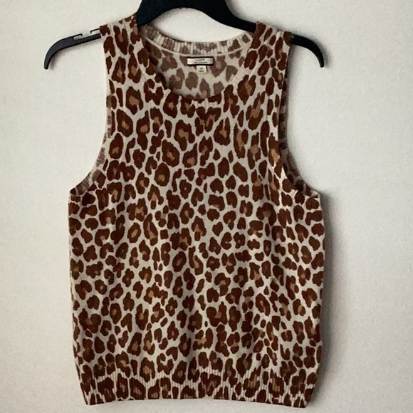 J Crew Cashmere Leopard Print Crewneck Shell - Picture 4 of 9